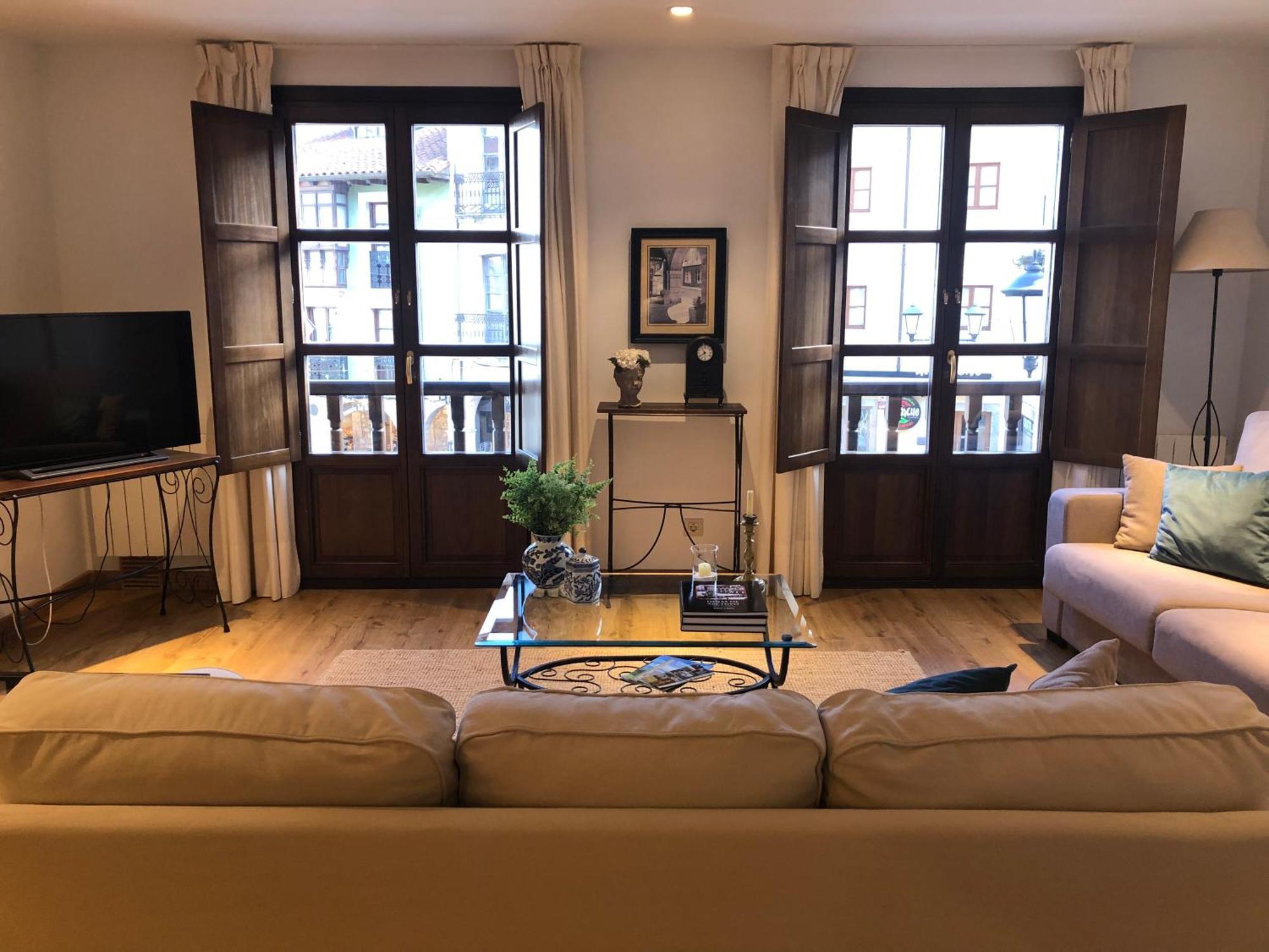 La Plaza De Llanes, Plaza Parres Sobrino, 6 Apartment ภายนอก รูปภาพ
